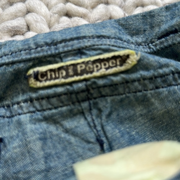 CHIP AND PEPPER cargo style denim shorts GREAT CONDITION!!! - Picture 3 of 4